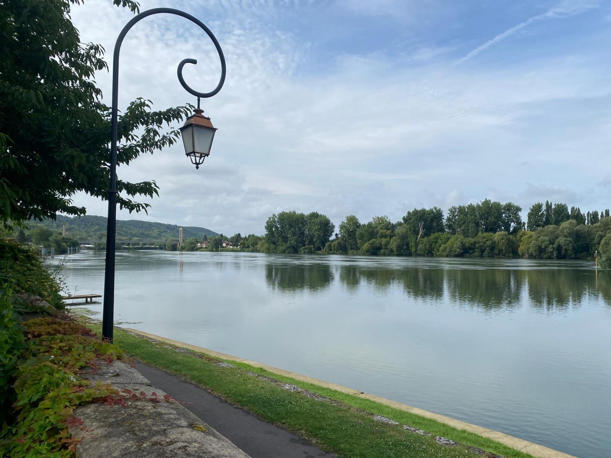Apartament Romeo Les Andelys Zewnętrze zdjęcie